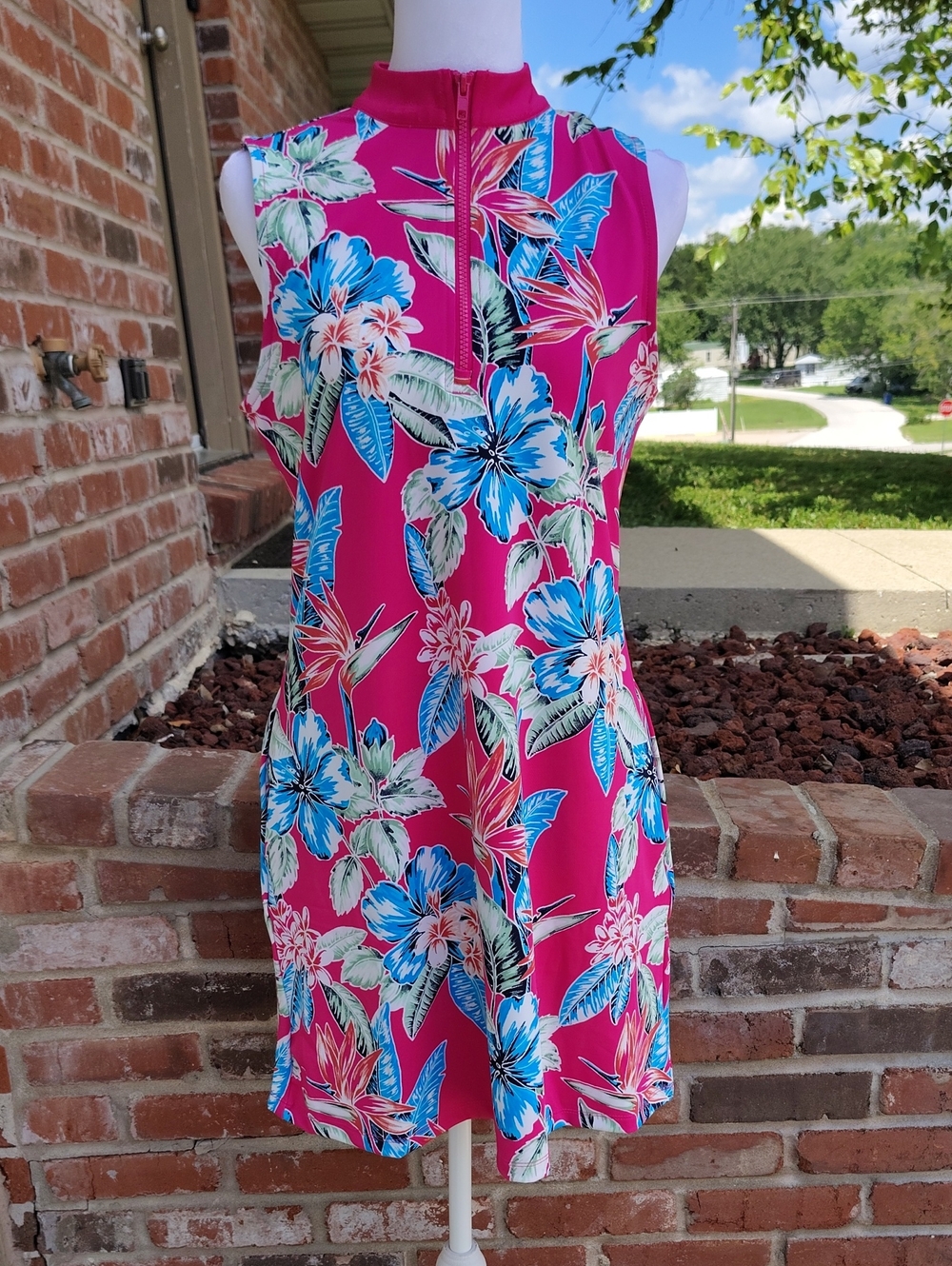 Tommy Bahama Golf Floral Sleeveless Liquid Knit Mini Dress Size M Pockets Sporty - Picture 2 of 12